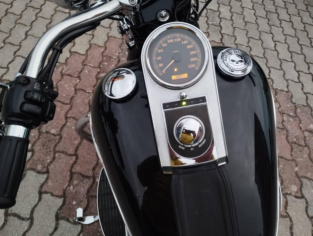 Harley-Davidson 1450 Heritage Springer Classic (2005 - 07) - FLSTSC (4)