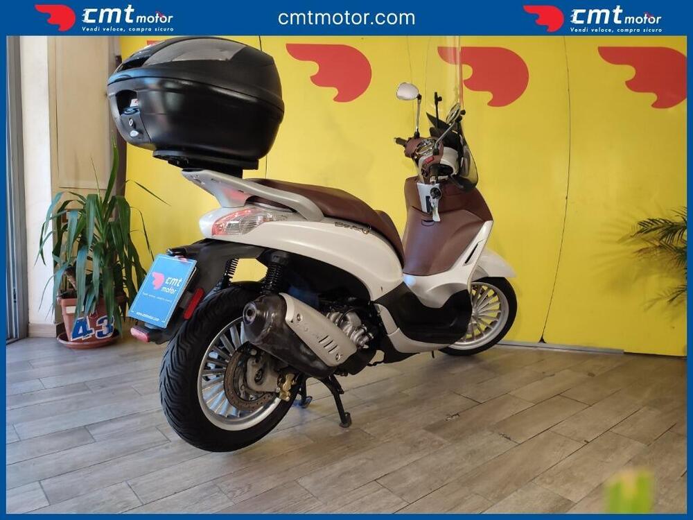 Piaggio Beverly 300 i.e. ABS-ASR (2016 - 20) (4)