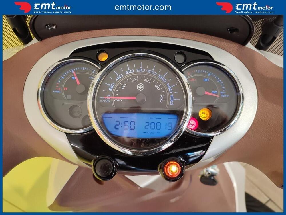 Piaggio Beverly 300 i.e. ABS-ASR (2016 - 20) (5)