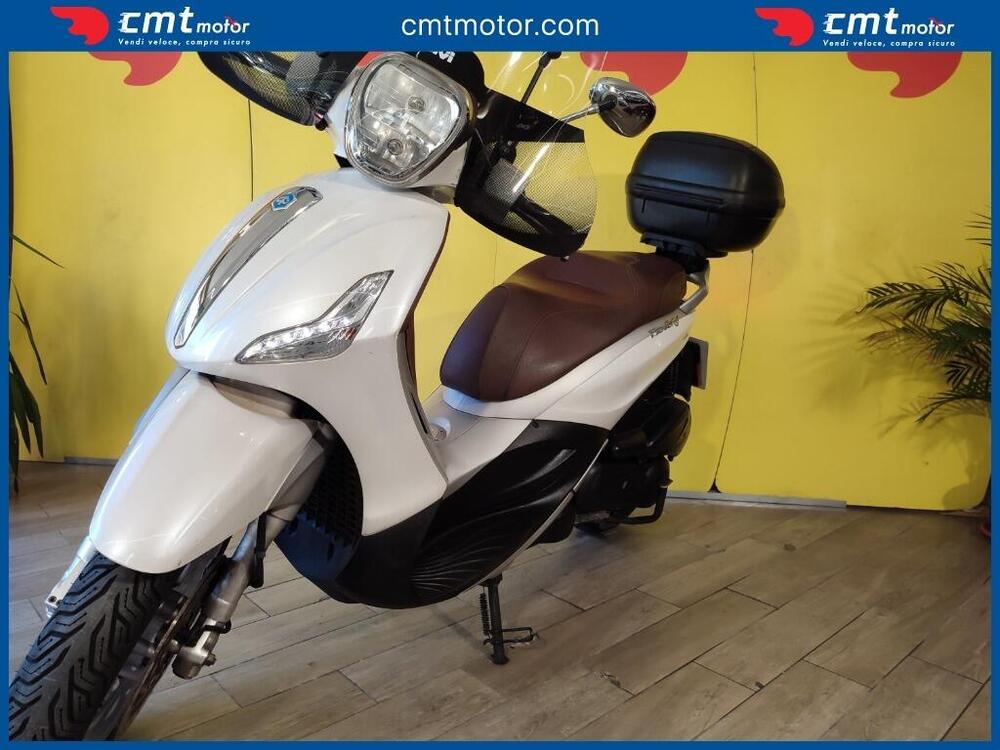 Piaggio Beverly 300 i.e. ABS-ASR (2016 - 20) (7)