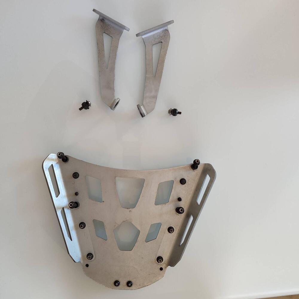 Piastra in alluminio GIVI per BMW GS 1200 bialbero