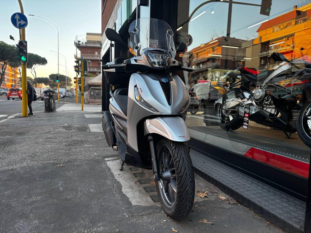 Piaggio Beverly 300 S ABS-ASR (2021 - 25) (8)