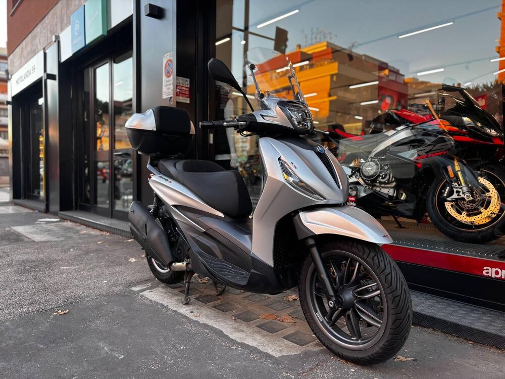 Piaggio Beverly 300 S ABS-ASR (2021 - 25) (9)