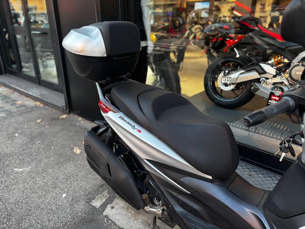 Piaggio Beverly 300 S ABS-ASR (2021 - 25) (10)