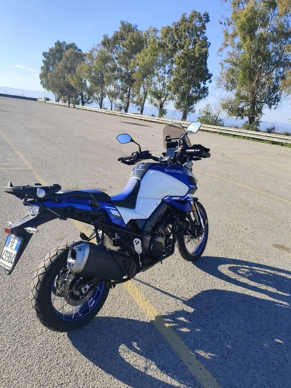 Suzuki V-Strom 1050DE (2023 - 24) (2)