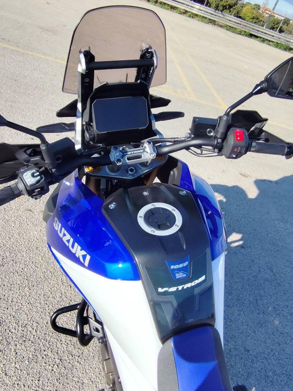 Suzuki V-Strom 1050DE (2023 - 24) (4)