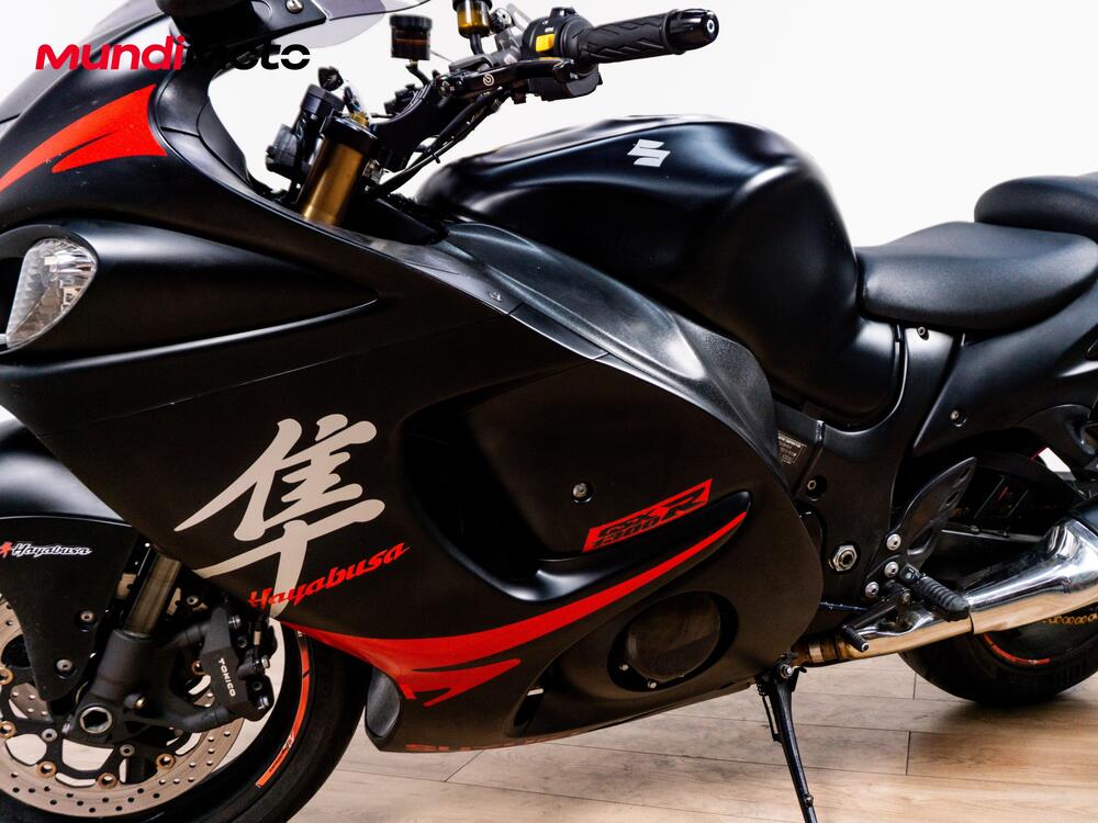 Suzuki GSX 1300 R Hayabusa (2025) (8)
