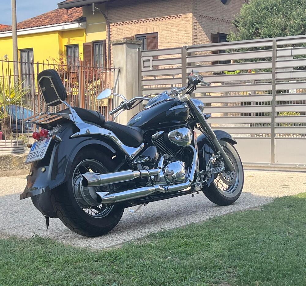 Suzuki VL 800 Intruder Volusia (2000 - 04) (2)