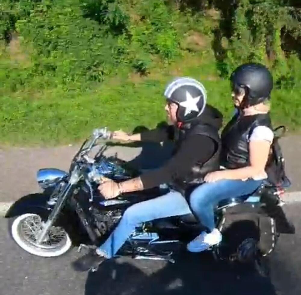 Suzuki VL 800 Intruder Volusia (2000 - 04) (7)