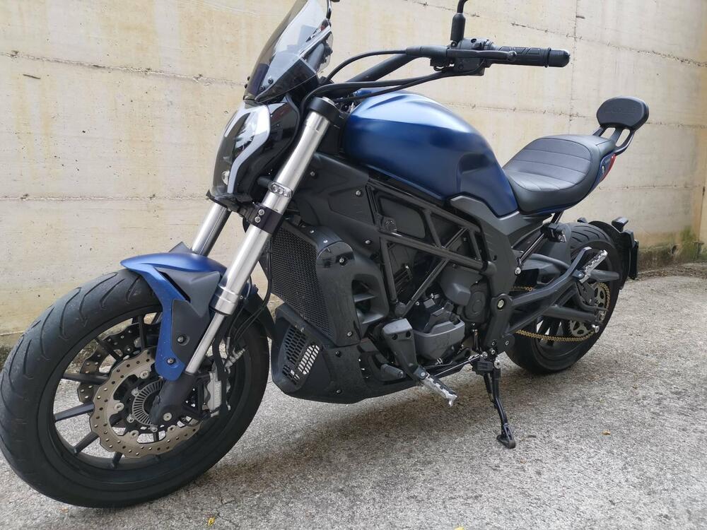 Benelli 502 C (2021 - 25) (2)