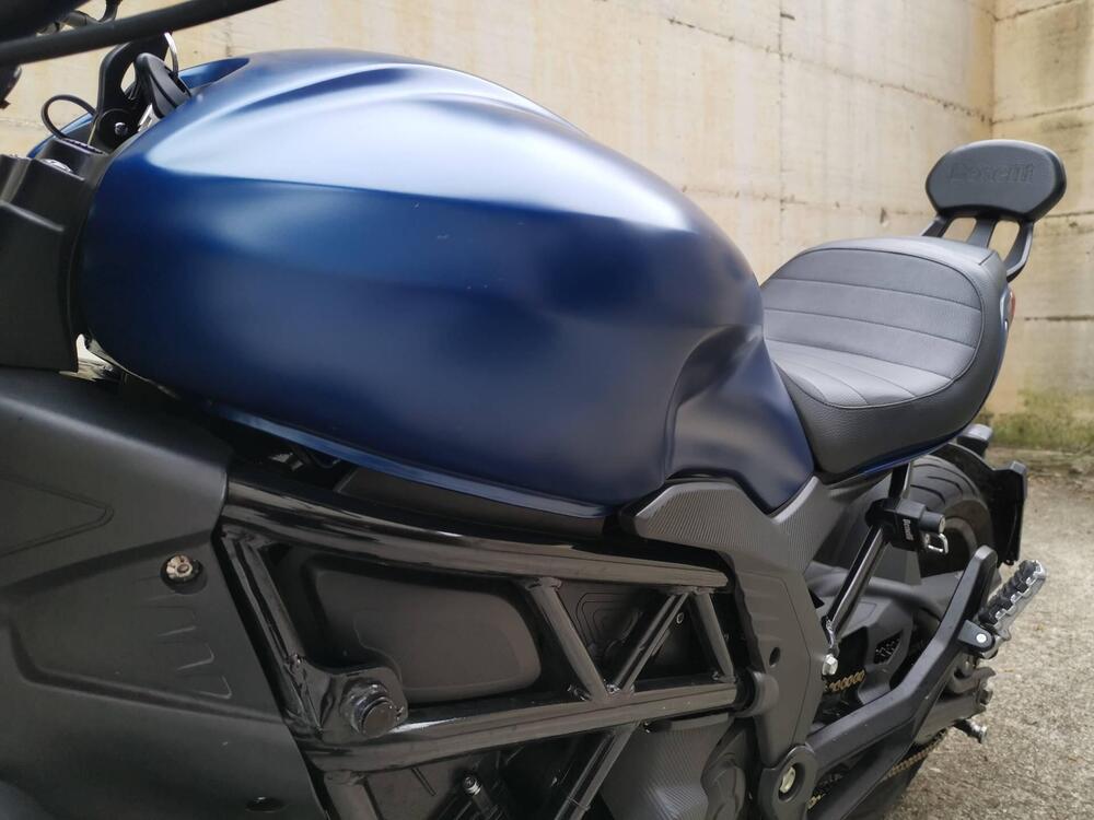 Benelli 502 C (2021 - 25) (9)