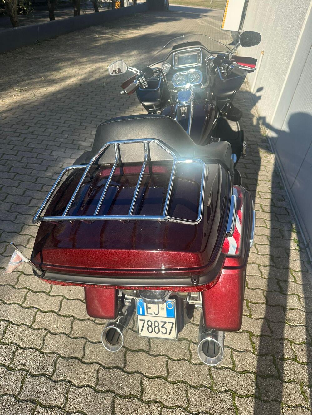 Harley-Davidson 107 Road Glide Ultra (2017 - 18) - FLTRU (4)