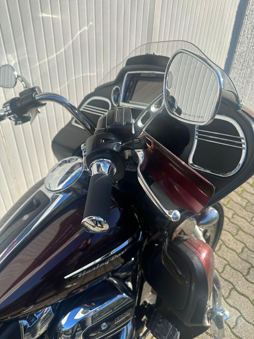 Harley-Davidson 107 Road Glide Ultra (2017 - 18) - FLTRU (13)