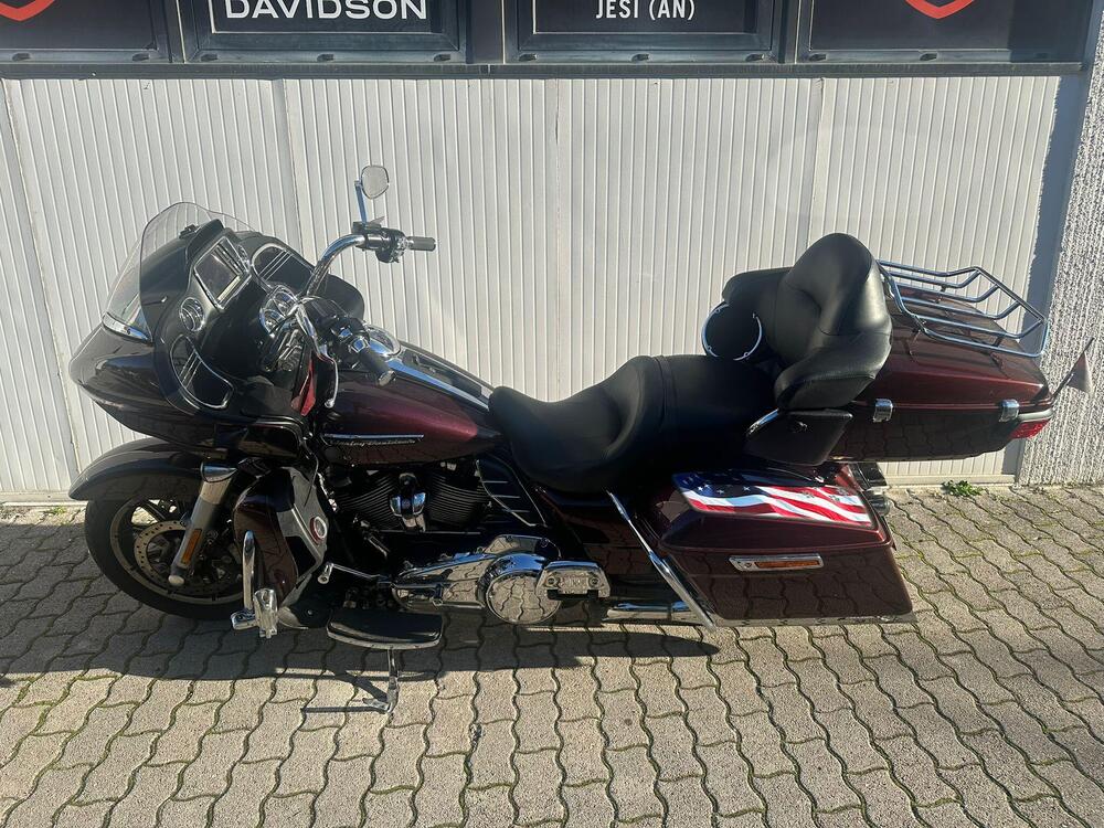Harley-Davidson 107 Road Glide Ultra (2017 - 18) - FLTRU (5)