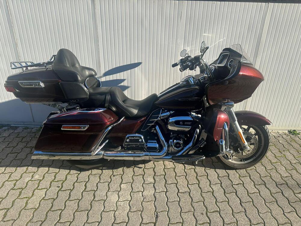 Harley-Davidson 107 Road Glide Ultra (2017 - 18) - FLTRU (15)