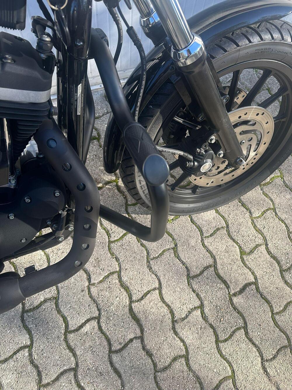 Harley-Davidson 883 R (2006 - 07) - XL 883R (4)