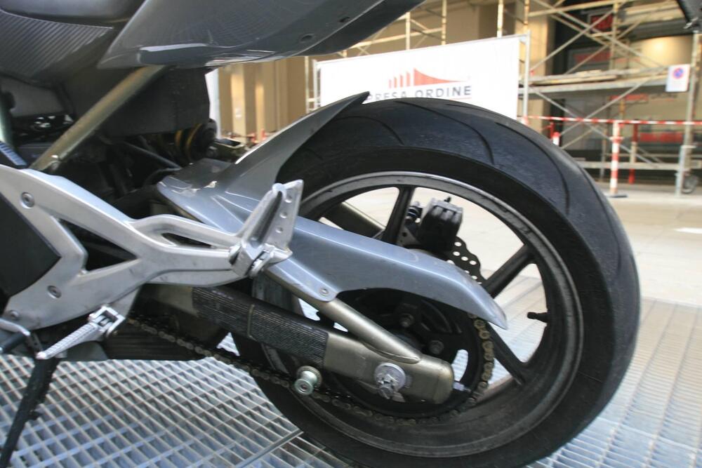 Kawasaki ER-6N (2005 - 08) (7)