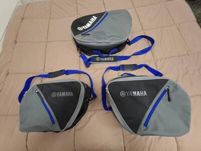 tris di valigie interne Originali Yamaha x Tracer