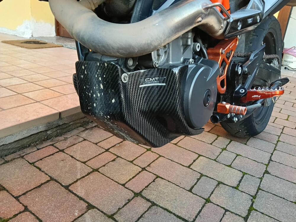 KTM 690 SMC R (2021 - 22) (5)