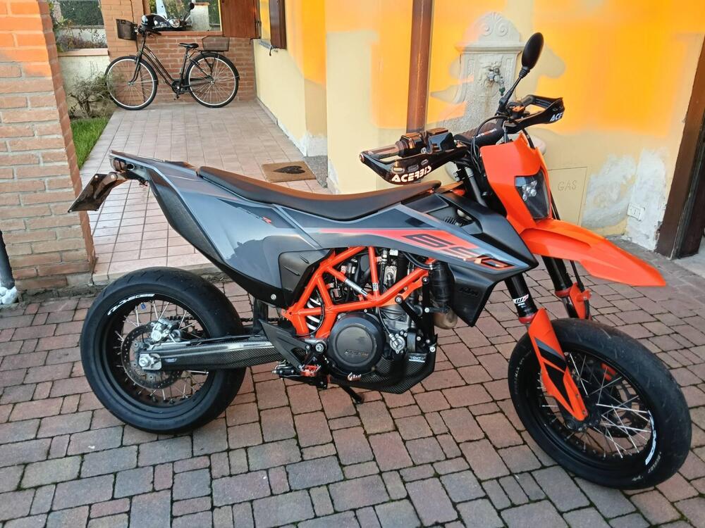 KTM 690 SMC R (2021 - 22) (7)