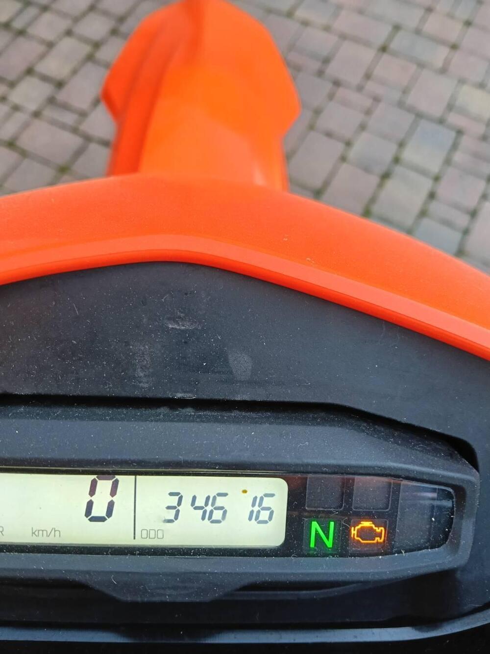 KTM 690 SMC R (2021 - 22) (8)