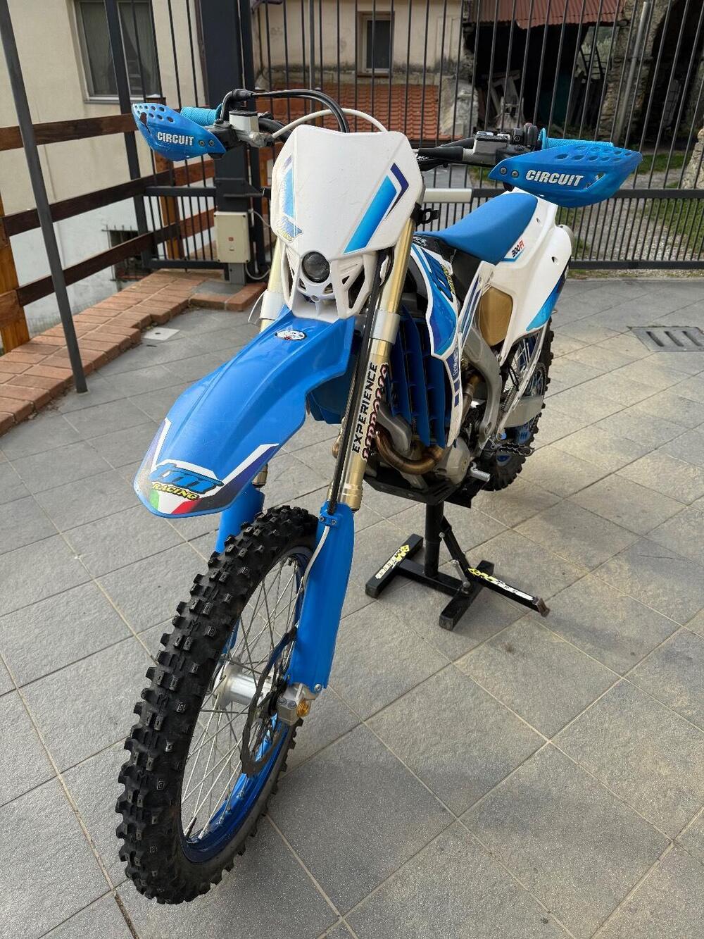 Tm Moto EN 300 ES Fi 4T (2023) (3)