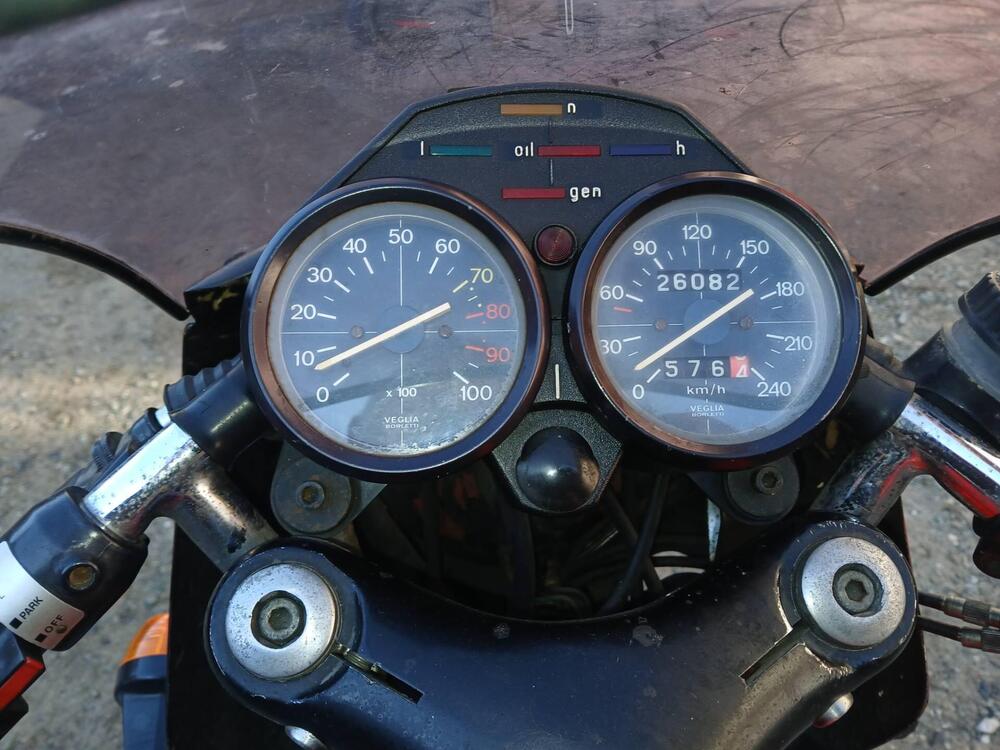 Moto Guzzi Le mans  (6)