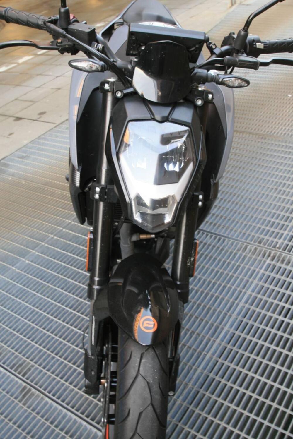 CFMOTO 300NK (2021 - 25) (2)