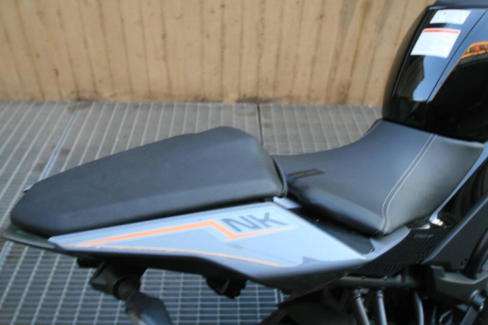 CFMOTO 300NK (2021 - 25) (5)