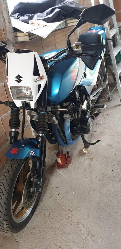 Suzuki GSX 550 EF (1985 - 88) usata