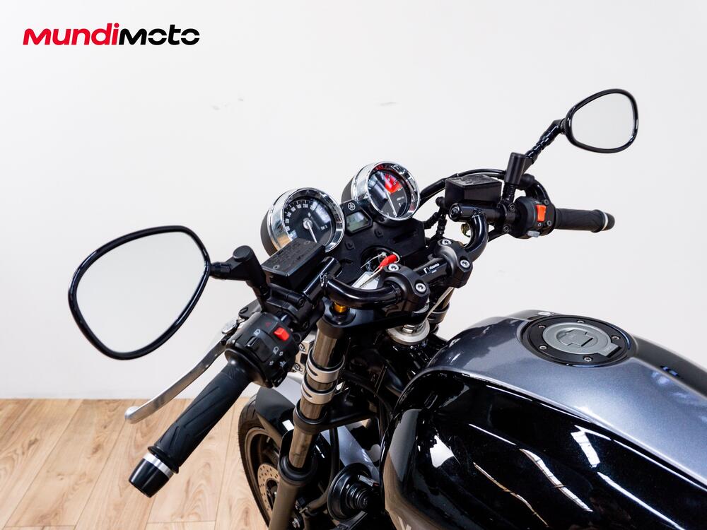 Yamaha XJR 1300 60th Anniversary (2015 - 16) (8)