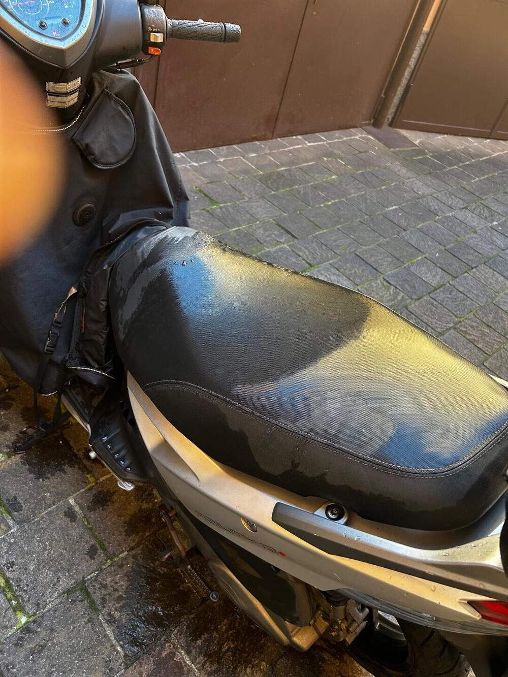Kymco Agility 125 R16 + (2015 - 17) (3)