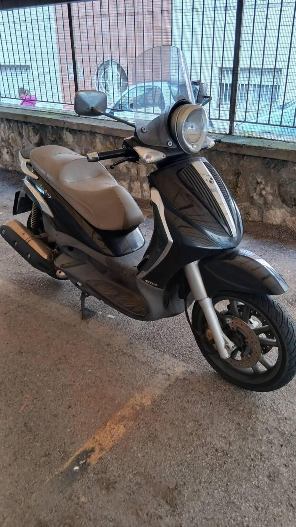 Piaggio Beverly Tourer 400 (2008 - 11) (11)