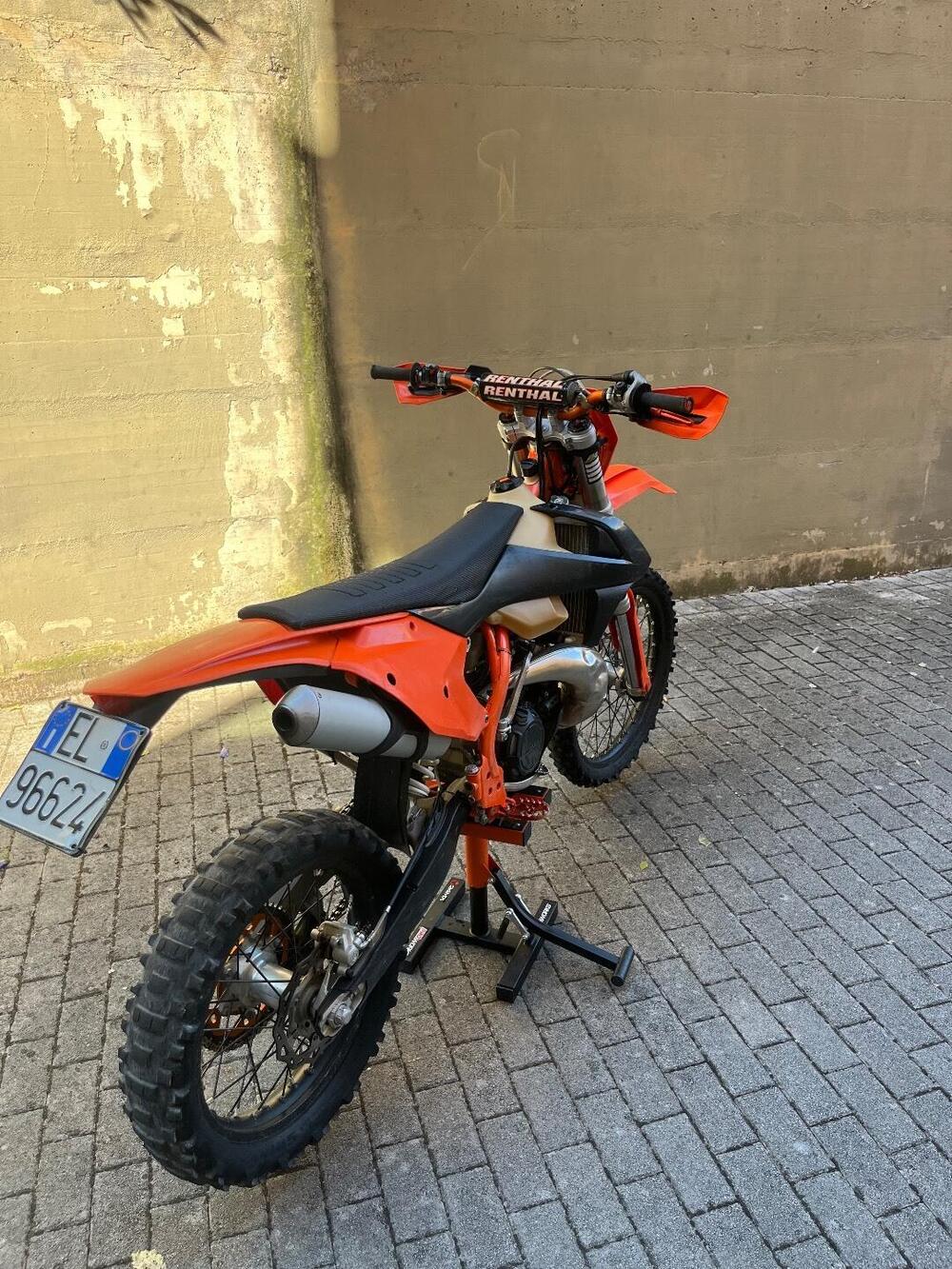 KTM 250 EXC TPI (2019) (4)