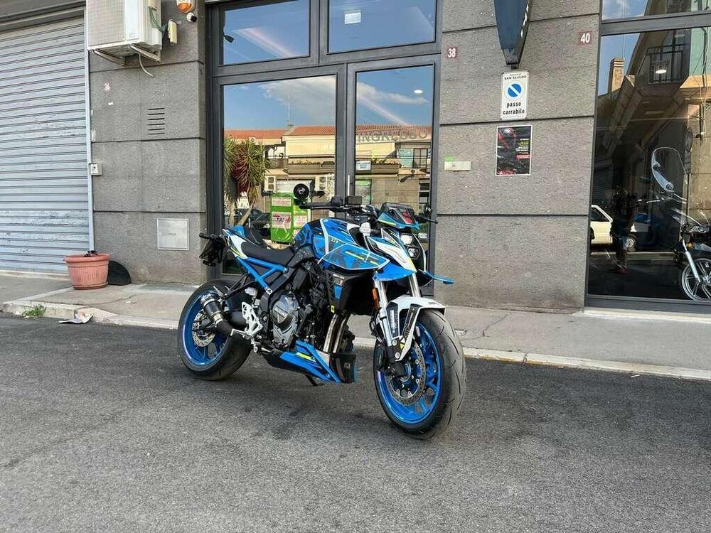 Suzuki GSX-8S Team Suzuki Edition (2024)