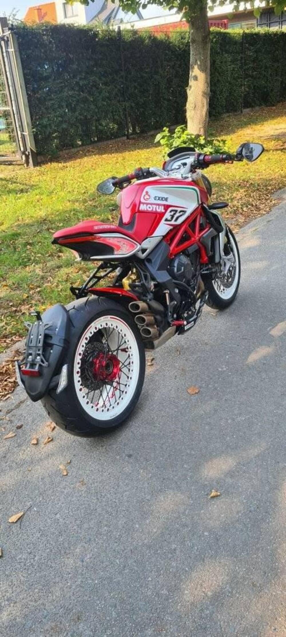 MV Agusta Dragster 800 RC (2019 - 20) (5)