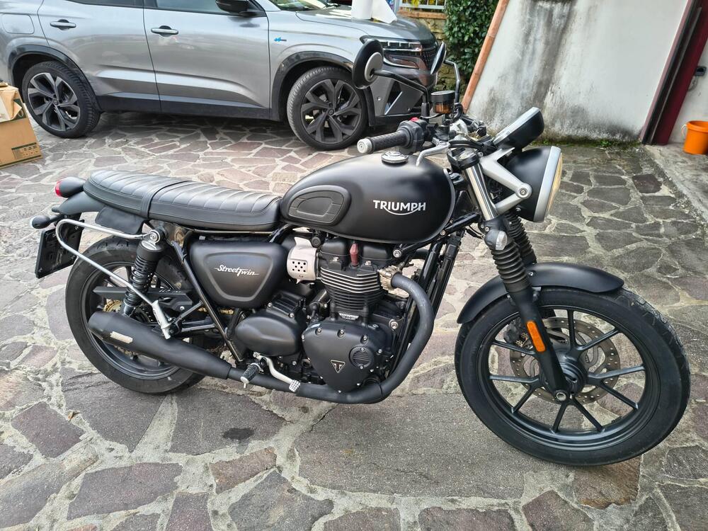 Triumph Street Twin 900 (2017 - 18) (3)