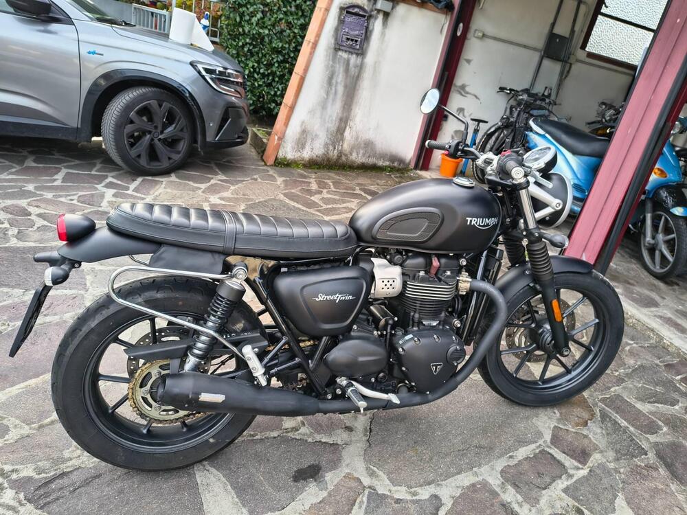 Triumph Street Twin 900 (2017 - 18) (7)