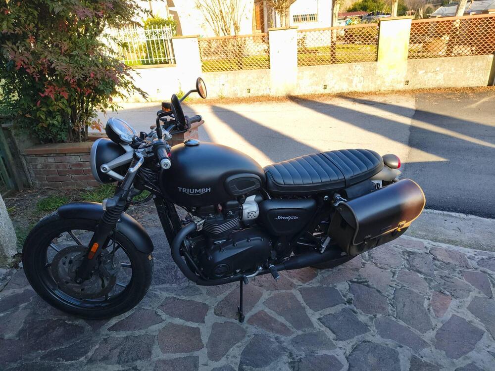Triumph Street Twin 900 (2017 - 18) (8)