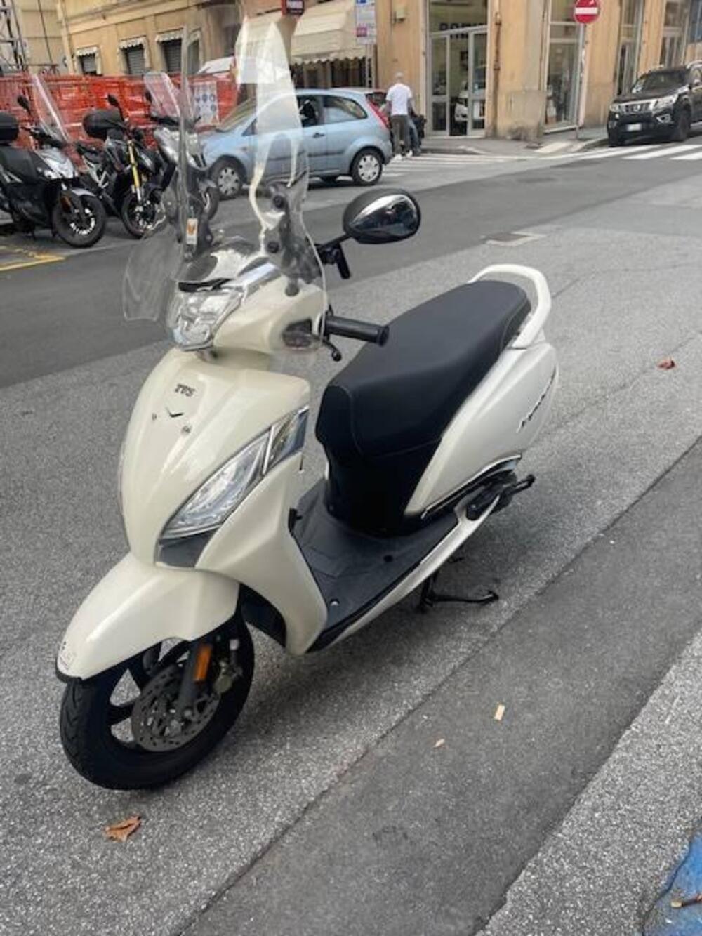 TVS Motor Jupiter 125 (2024 - 25) (4)