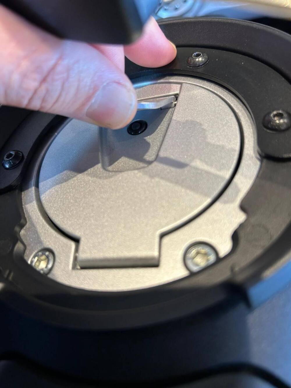 Ducati Multistrada V4 S (2025) (12)