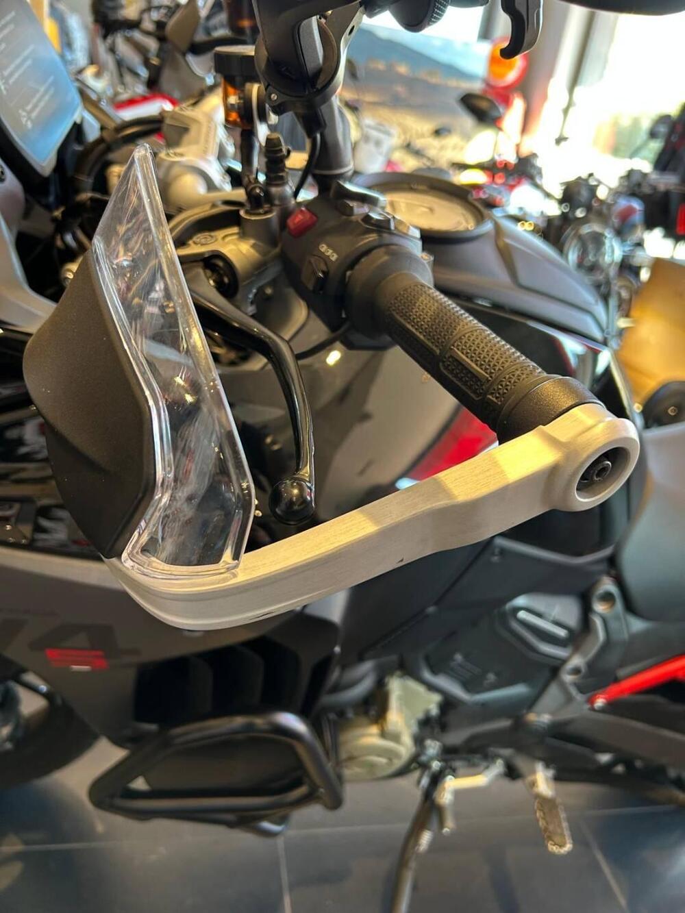 Ducati Multistrada V4 S (2025) (15)
