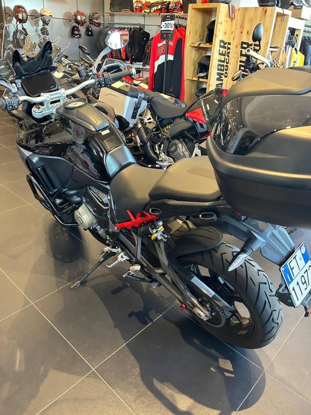 Ducati Multistrada V4 S (2025) (17)