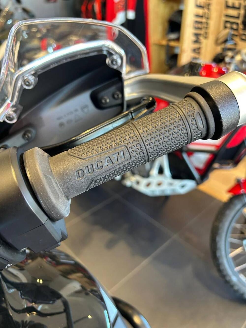 Ducati Multistrada V4 S (2025) (18)