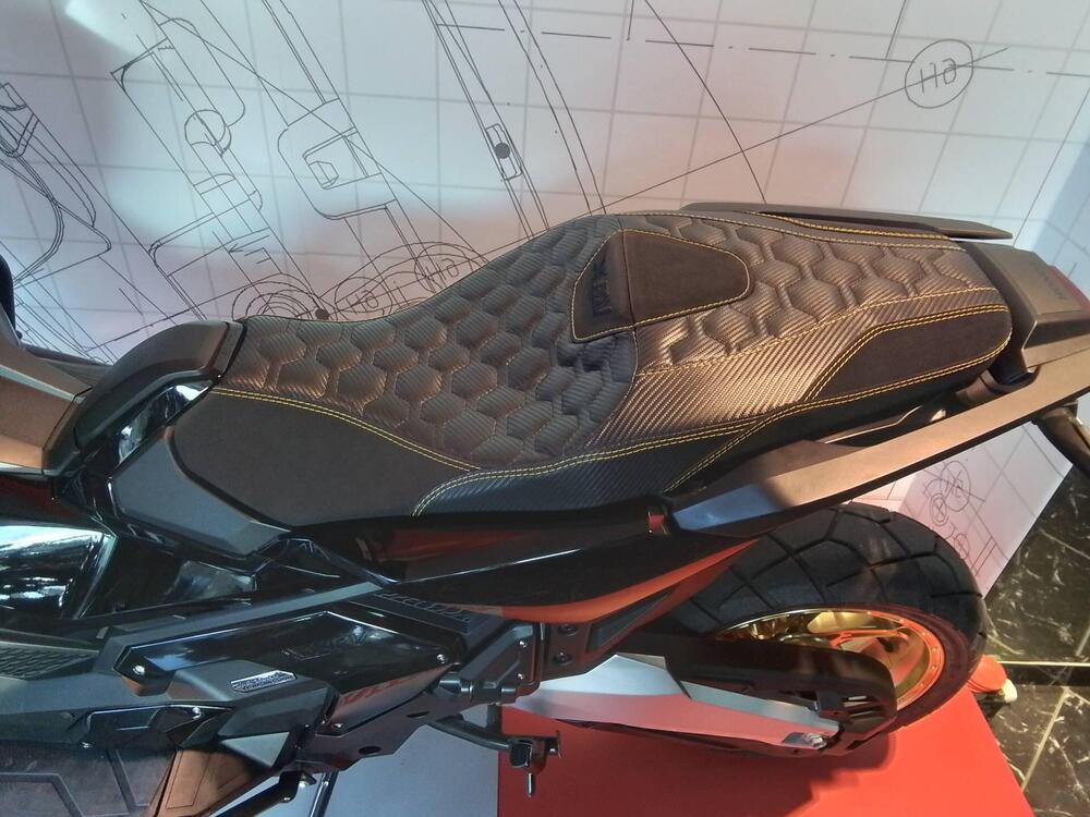 Honda X-ADV 750 (2025) (9)