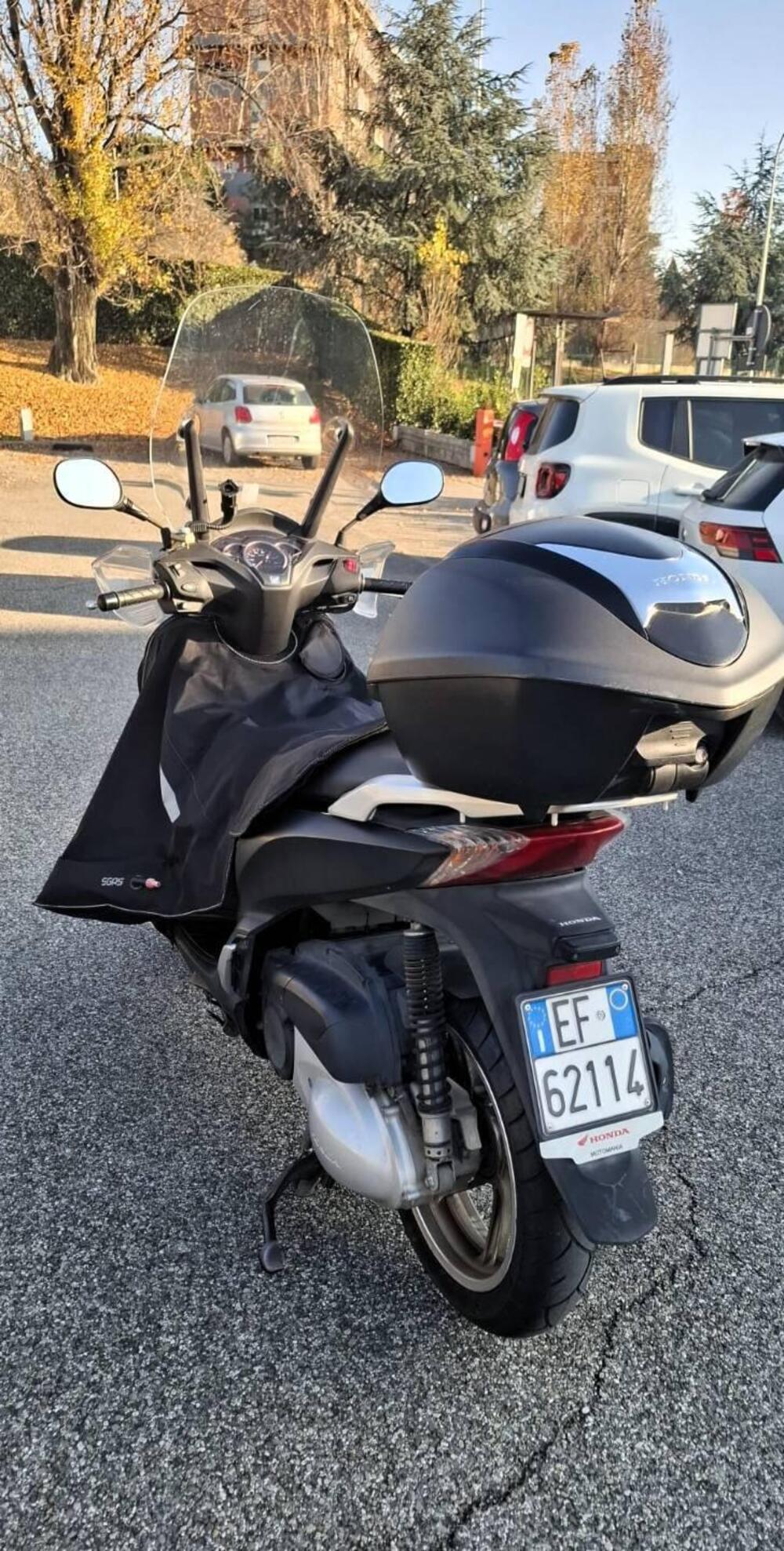 Honda SH 300 i ABS (2016 - 20) (5)