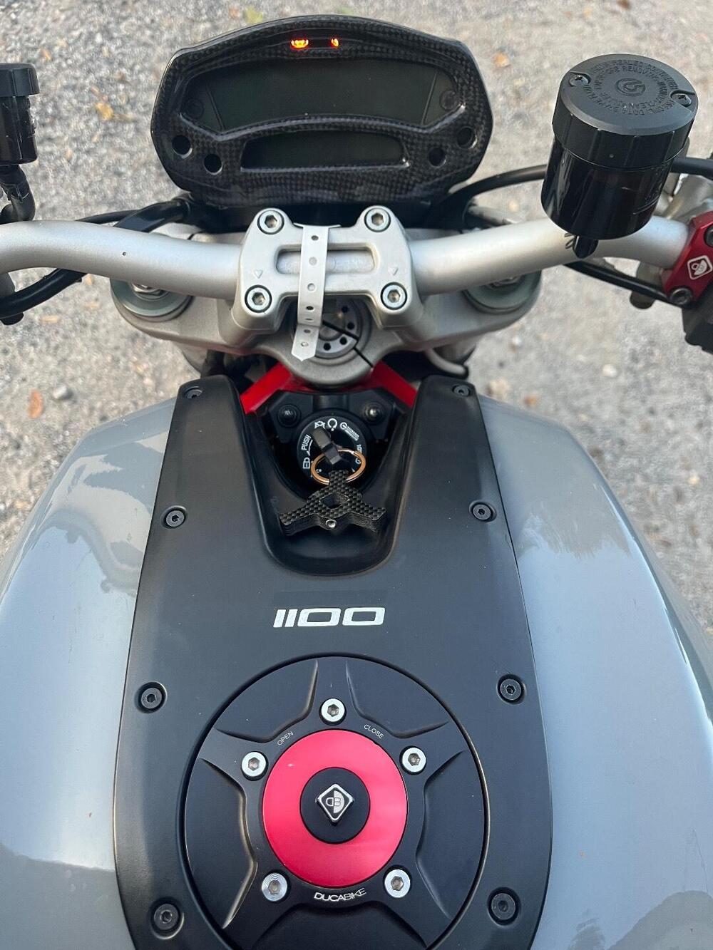 Ducati Monster 1100 (2009 -10) (5)