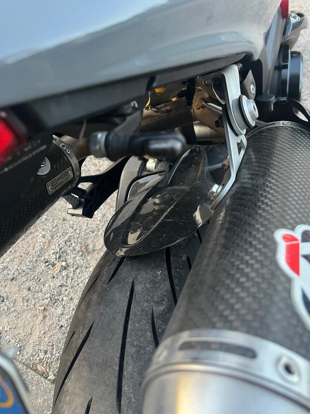 Ducati Monster 1100 (2009 -10) (6)