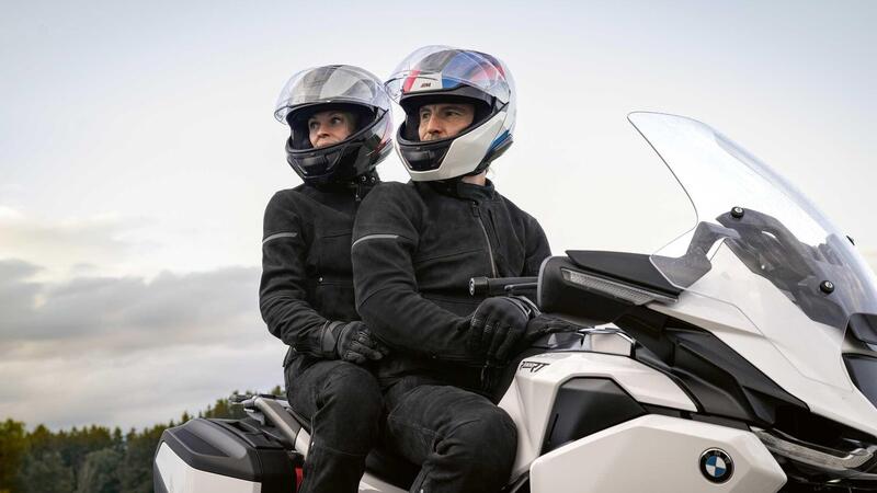 Natale 2025, idee regalo per motociclisti, 16 dicembre: BMW Motorrad