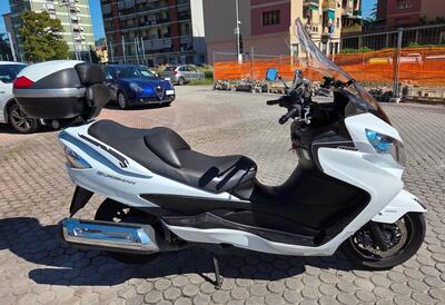 Suzuki Burgman AN 400 Lux ABS (2012 - 17) usata